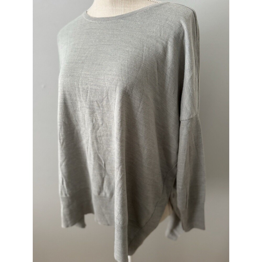 Women's Light Gray Heart Elbow-Patch Sweater - Picture 4 of 9